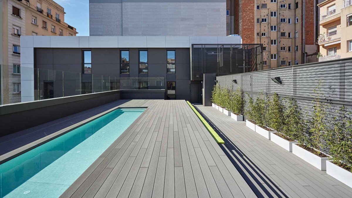 Small swimming pool on the roof of the building